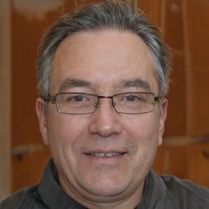 Meet your Posher, Naoyabiz